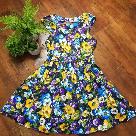 Modcloth Dresses & Skirts - Modcloth Minuet Floral Dress Sz. S